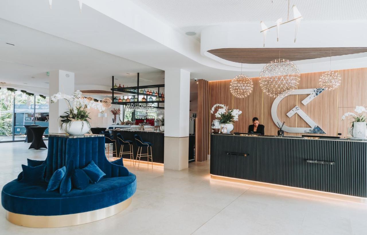 Golden Tulip Lyon Ouest Techlid Hotel & Spa ليمونيست المظهر الخارجي الصورة